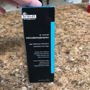 Dr. Brandt Skincare age defying exfoliator